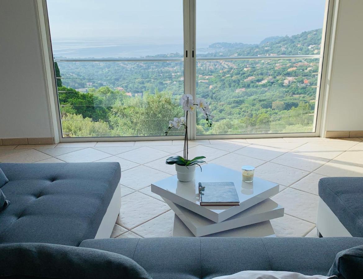Maison Avec Vue Panoramique Cavalaire-sur-Mer Esterno foto