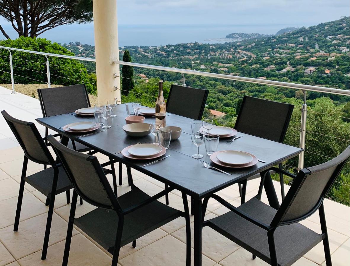 Maison Avec Vue Panoramique Cavalaire-sur-Mer Esterno foto