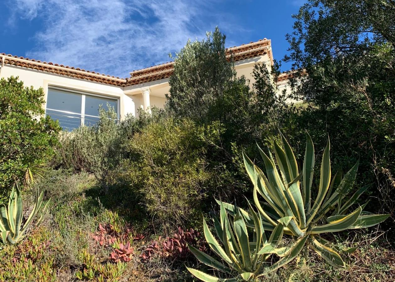Maison Avec Vue Panoramique Cavalaire-sur-Mer Esterno foto